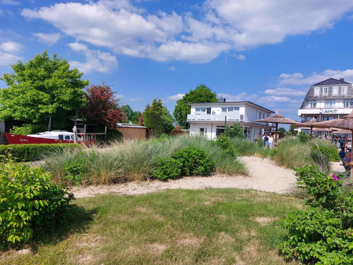 Appartement Haus Strandglueck - Urlaub Mit Blick Auf Den Duemmer See à Lembruch Extérieur photo