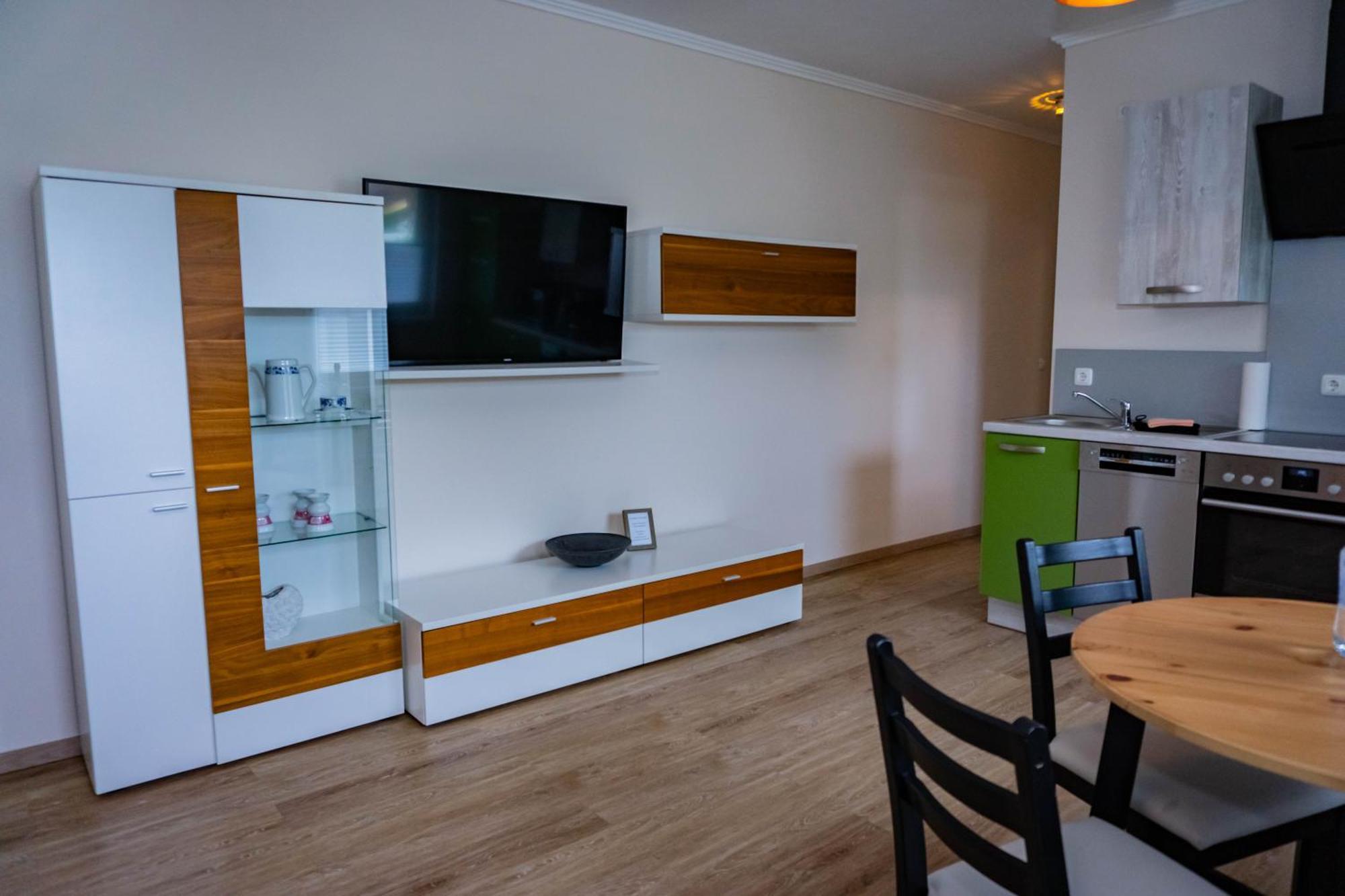 Appartement Haus Strandglueck - Urlaub Mit Blick Auf Den Duemmer See à Lembruch Extérieur photo