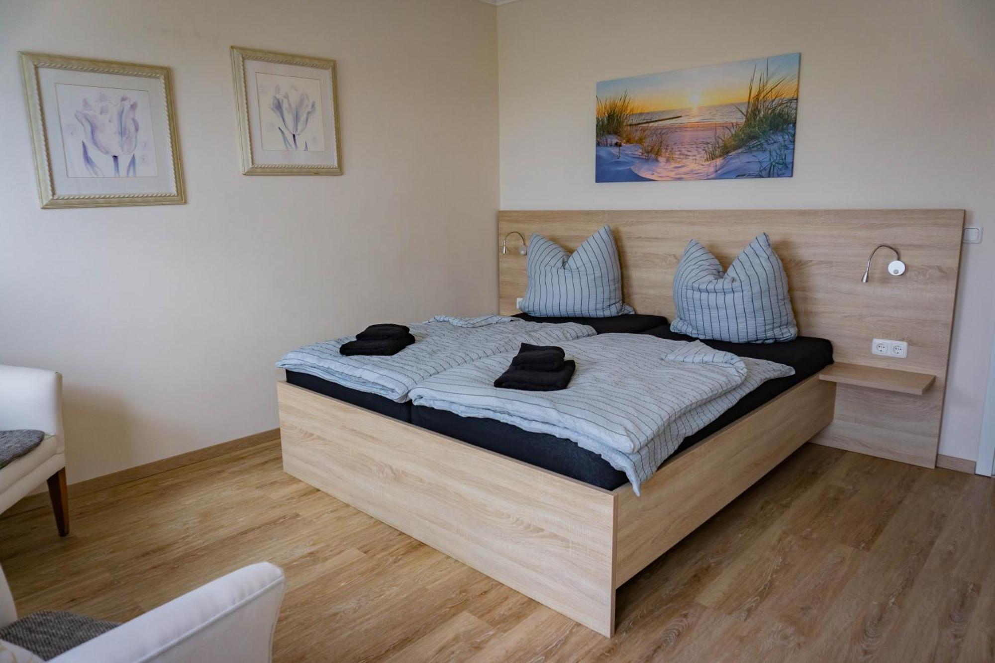 Appartement Haus Strandglueck - Urlaub Mit Blick Auf Den Duemmer See à Lembruch Extérieur photo