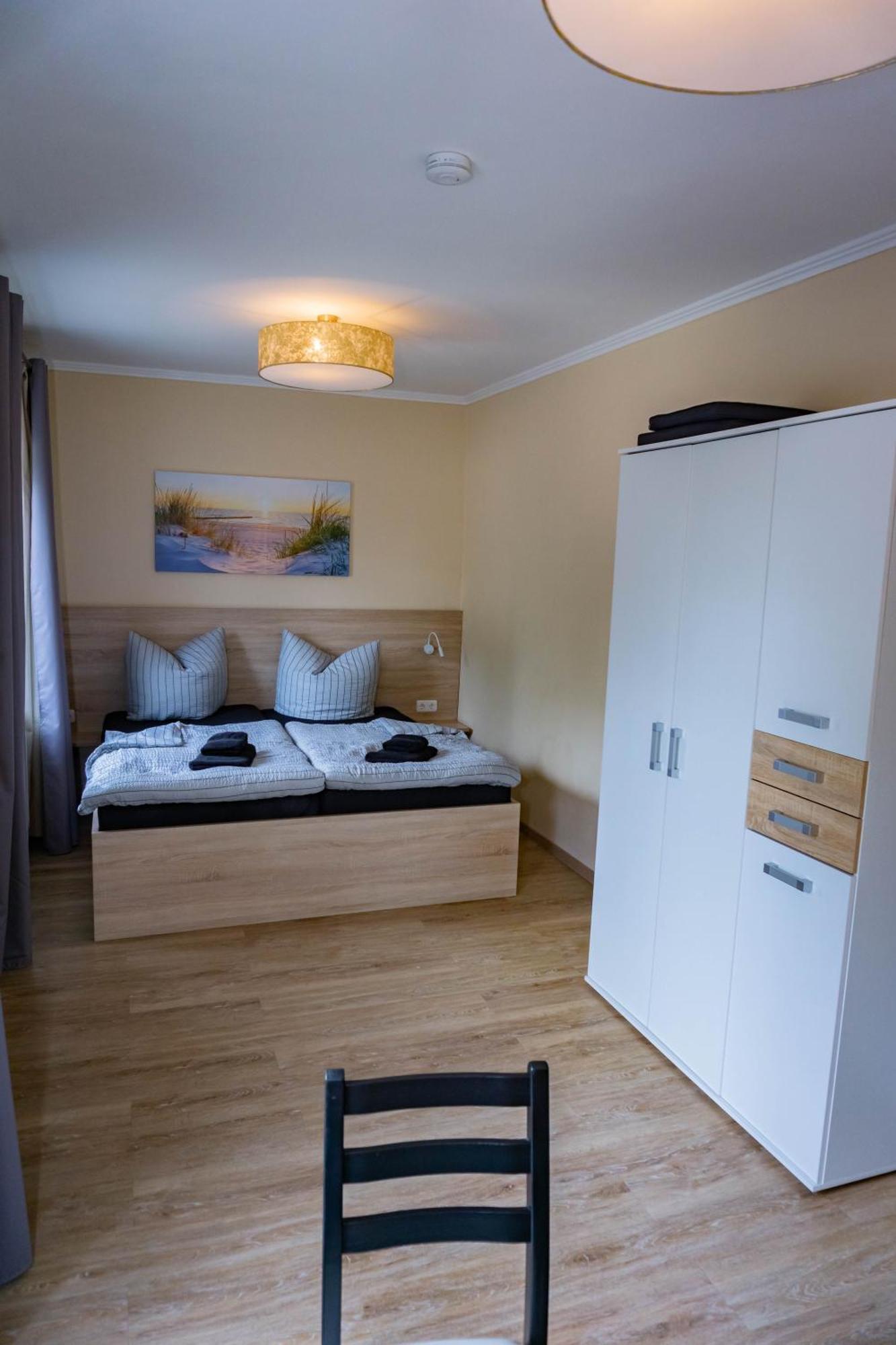 Appartement Haus Strandglueck - Urlaub Mit Blick Auf Den Duemmer See à Lembruch Extérieur photo