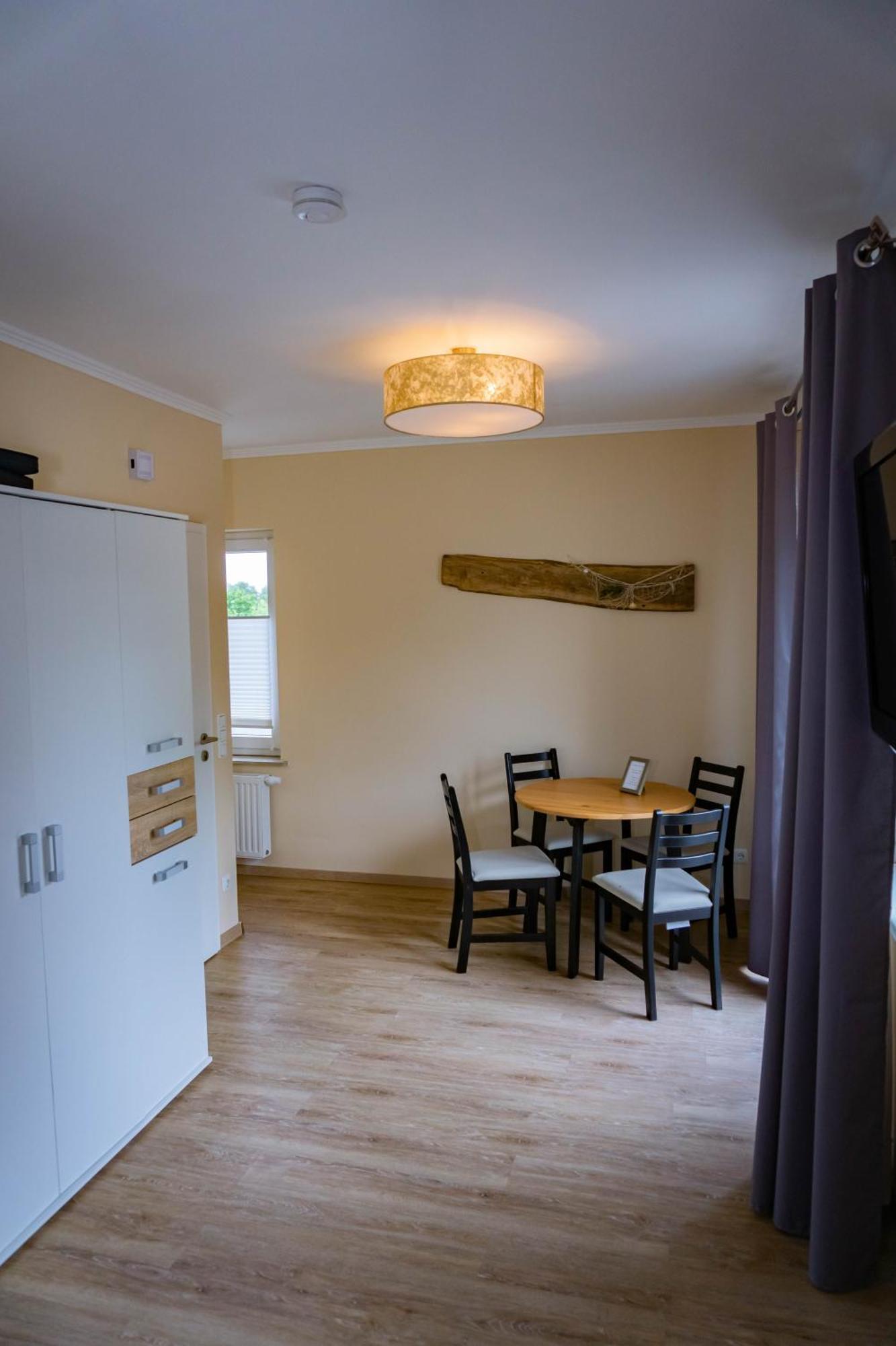 Appartement Haus Strandglueck - Urlaub Mit Blick Auf Den Duemmer See à Lembruch Extérieur photo