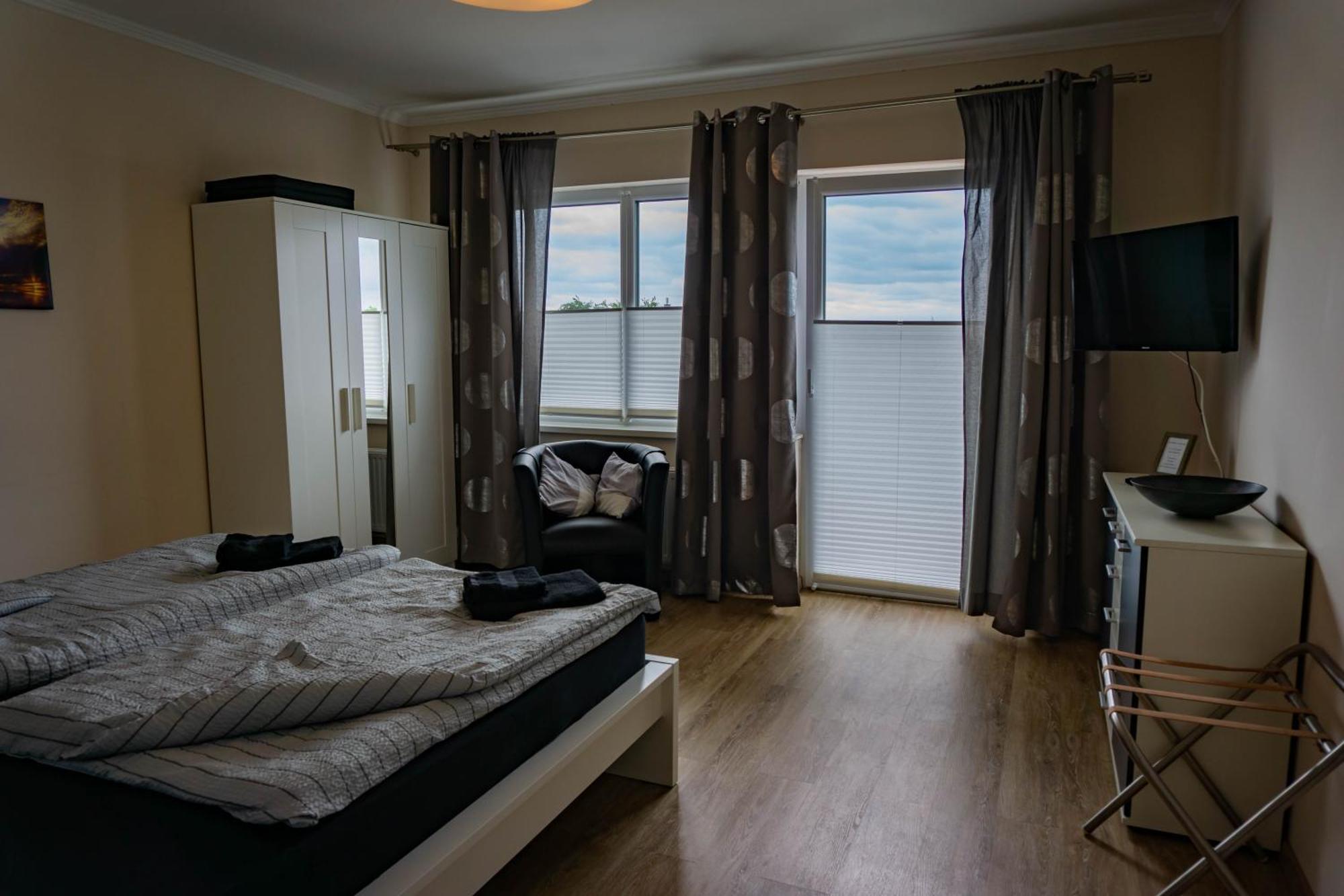 Appartement Haus Strandglueck - Urlaub Mit Blick Auf Den Duemmer See à Lembruch Extérieur photo